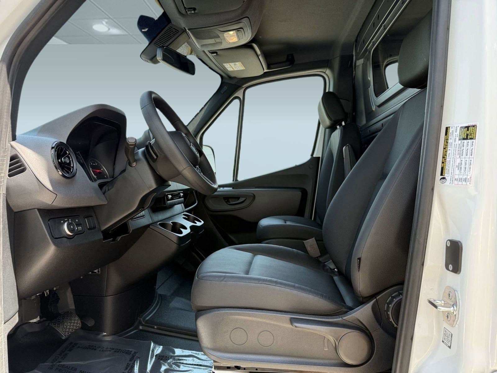 2025 Mercedes-Benz Sprinter Cargo Van Base - Photo 6