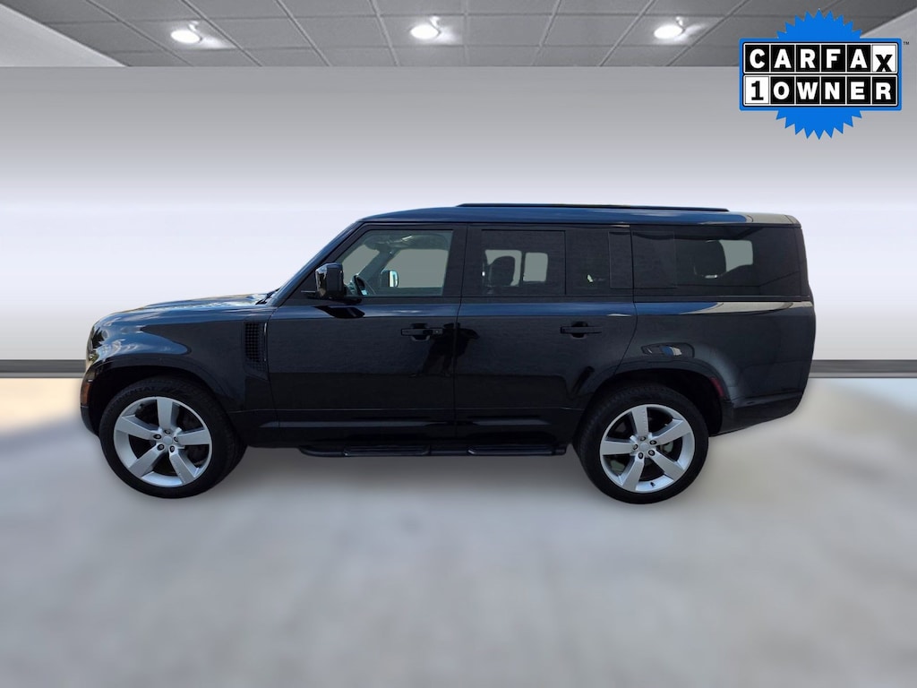 Used 2025 Land Rover Defender 130 X-Dynamic SE SUV