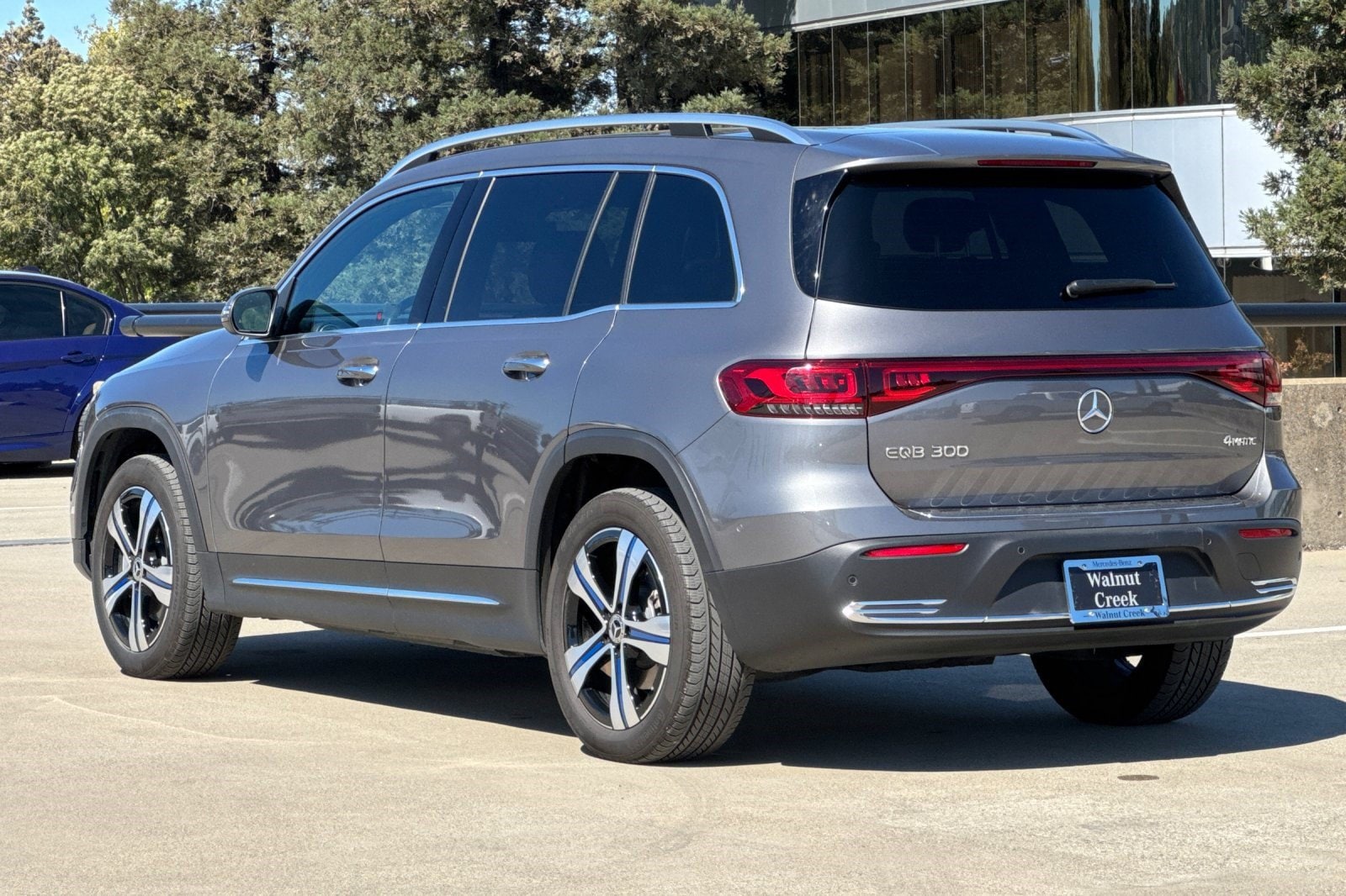 2023 Mercedes-Benz EQB 300 4MATIC SUV SUV
