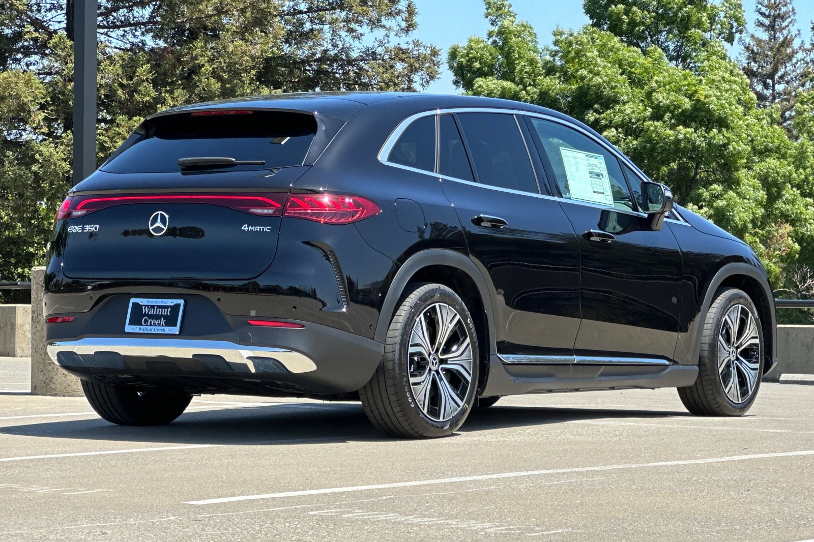 2025 Mercedes Benz EQE SUV 350 4MATIC photo 3
