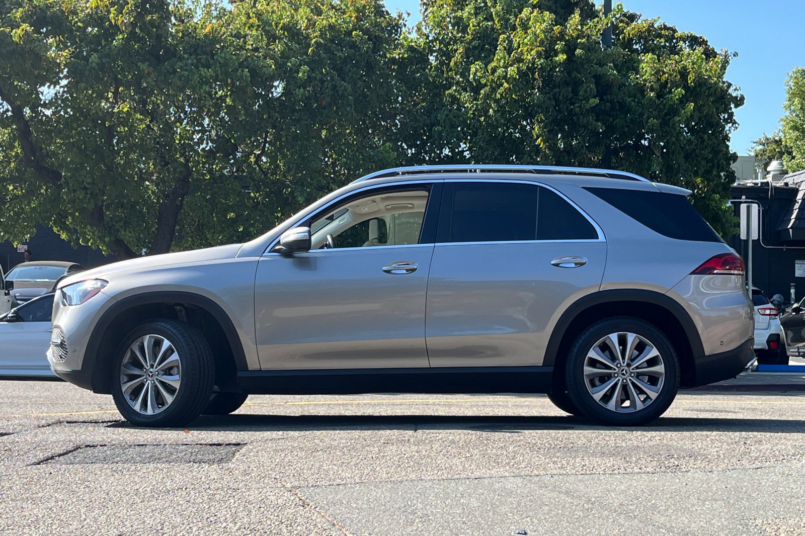2021 Mercedes Benz GLE 450 4MATIC photo 2