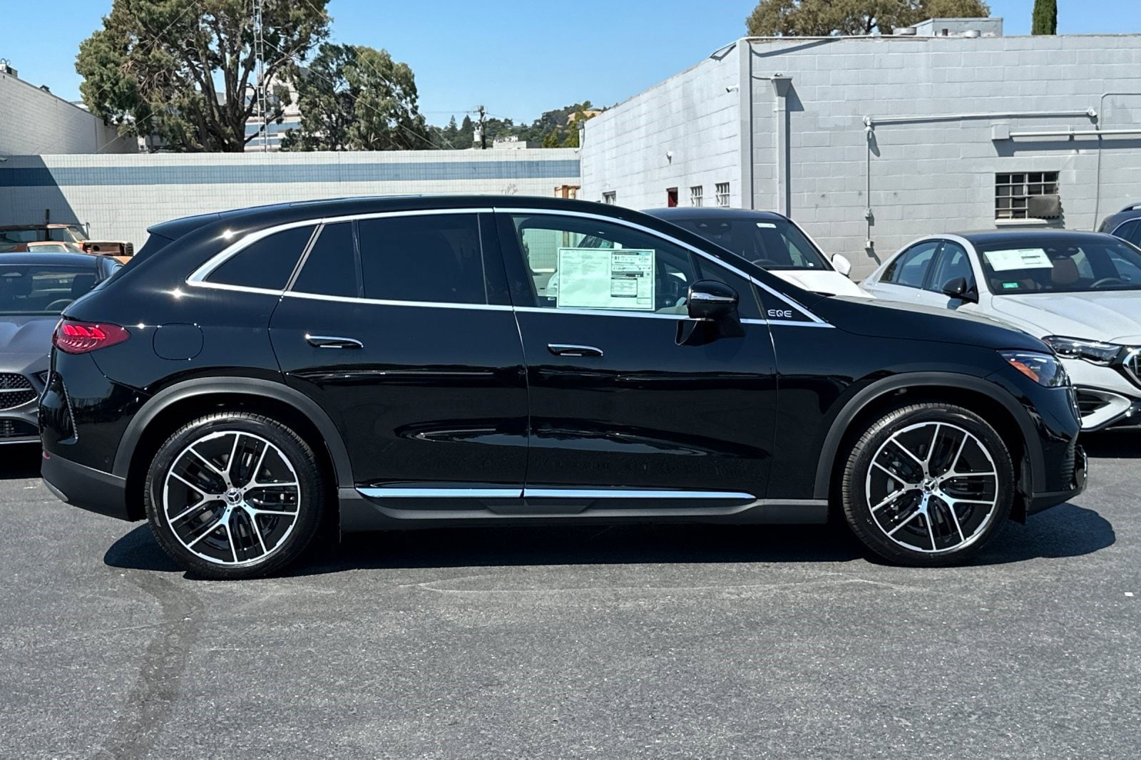 2026 Mercedes-Benz EQE SUV Base - Photo 8