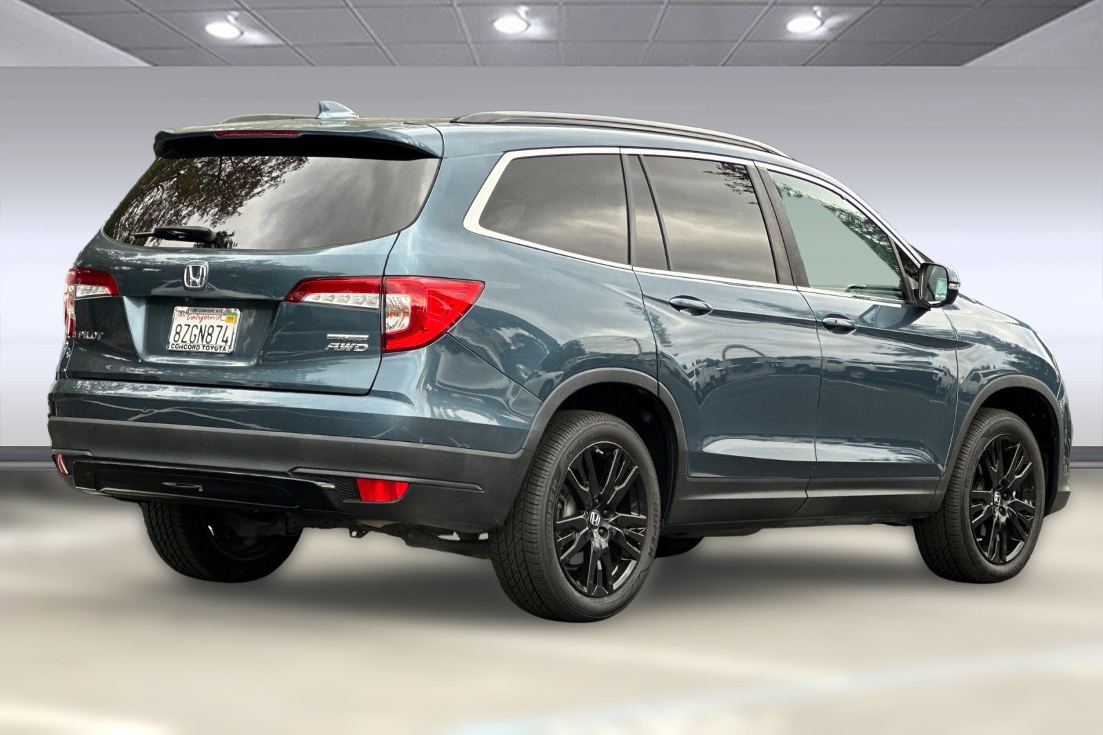 2022 Honda Pilot Special Edition photo 3