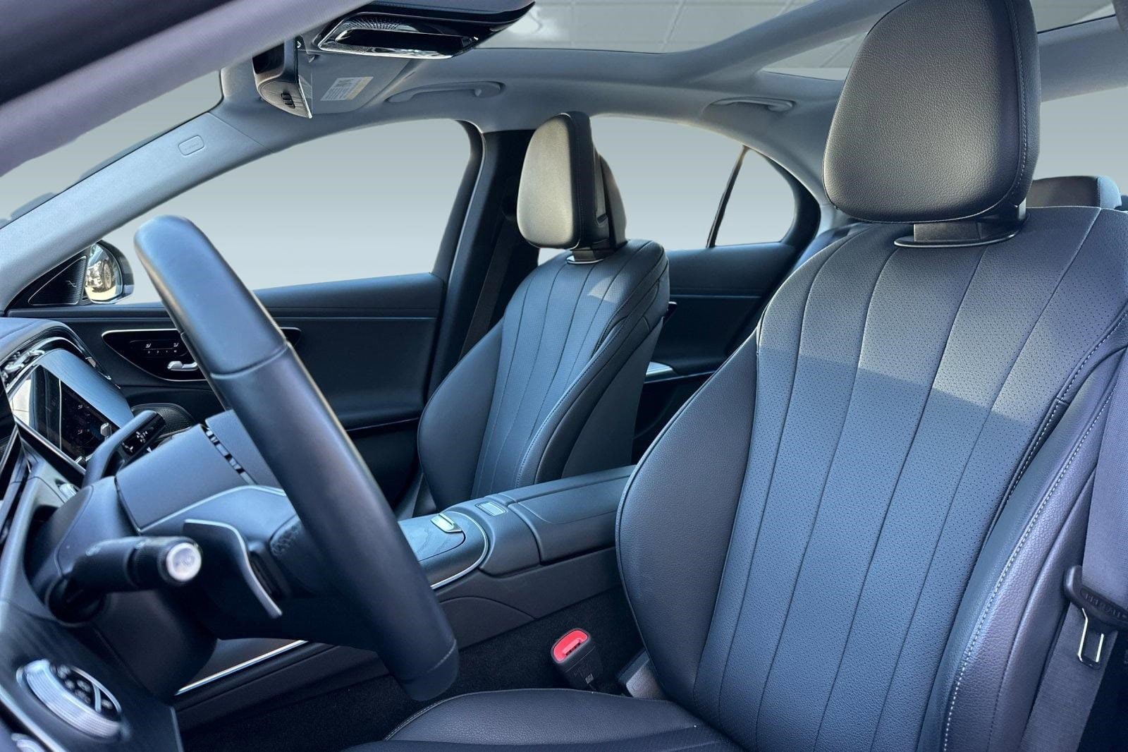 2025 Mercedes-Benz E-Class Coupe photo 4