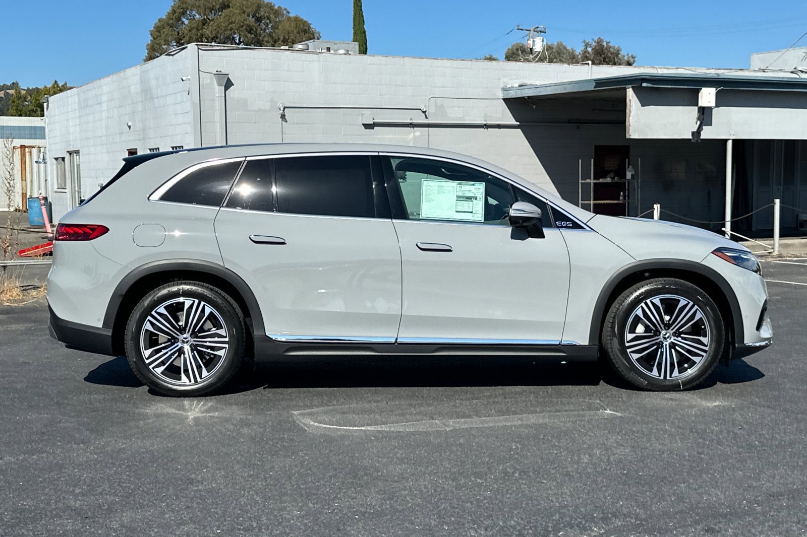2026 Mercedes Benz 400 450 4MATIC photo 2