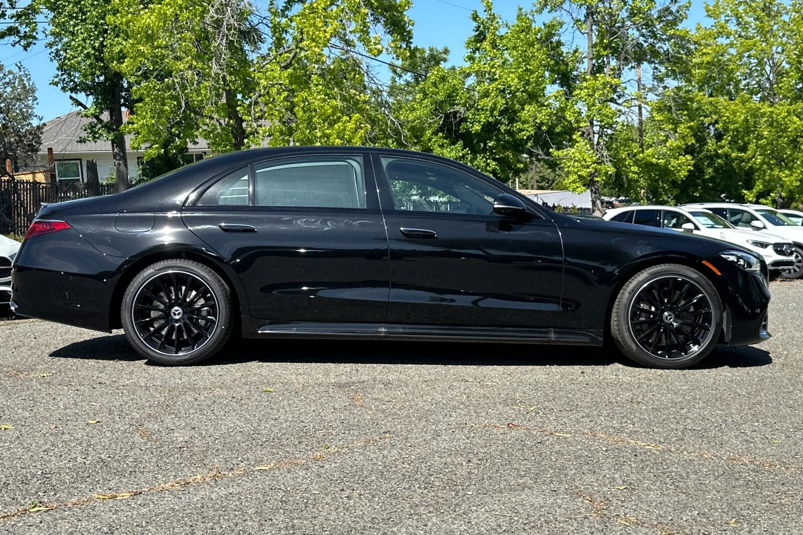 2025 Mercedes Benz S 450 500 4MATIC photo 3