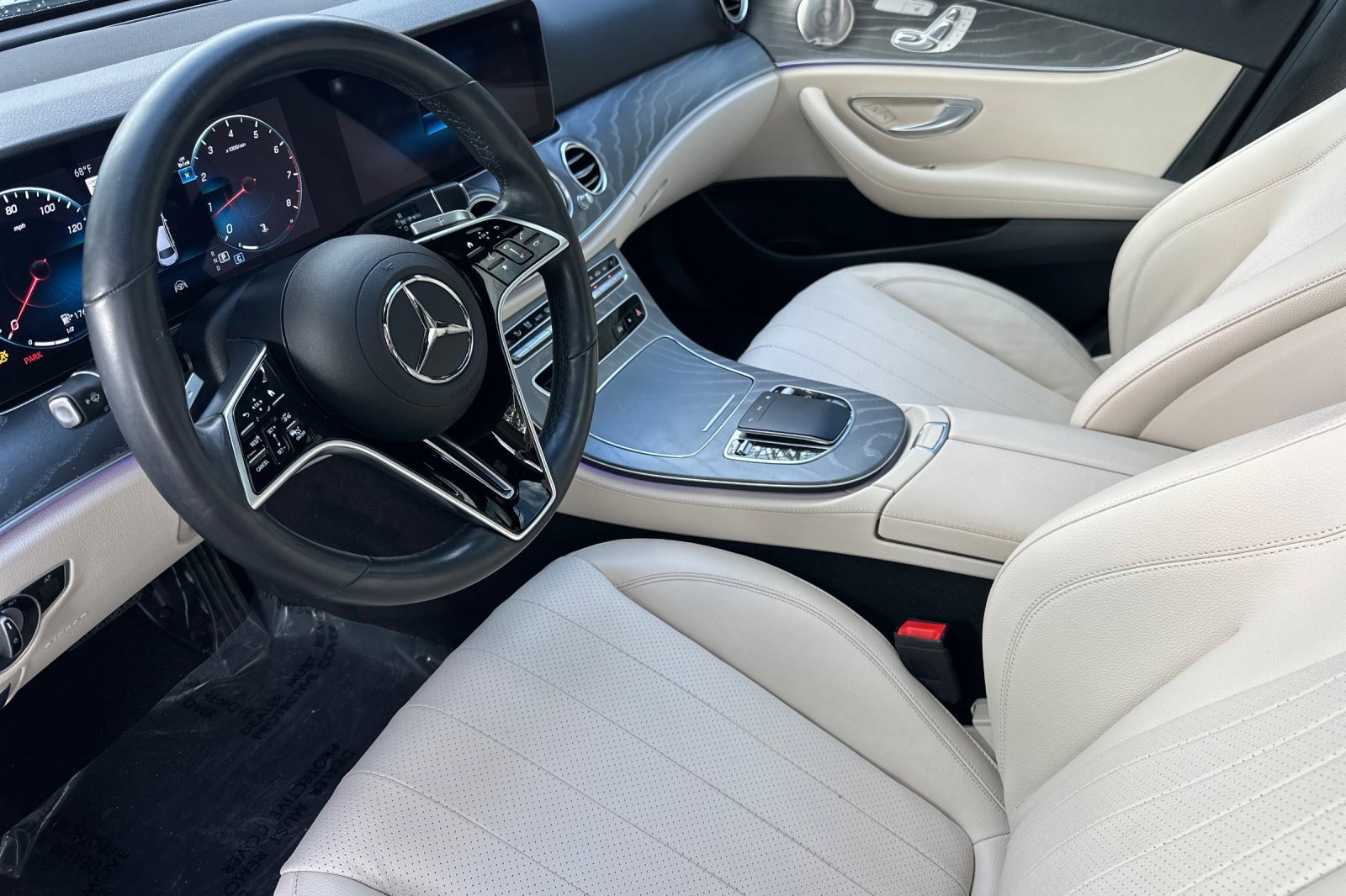 2022 Mercedes Benz E 350 Sedan photo 3