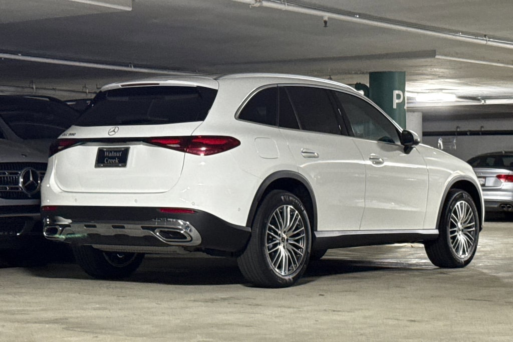 New 2026 Mercedes-Benz GLC 300 SUV