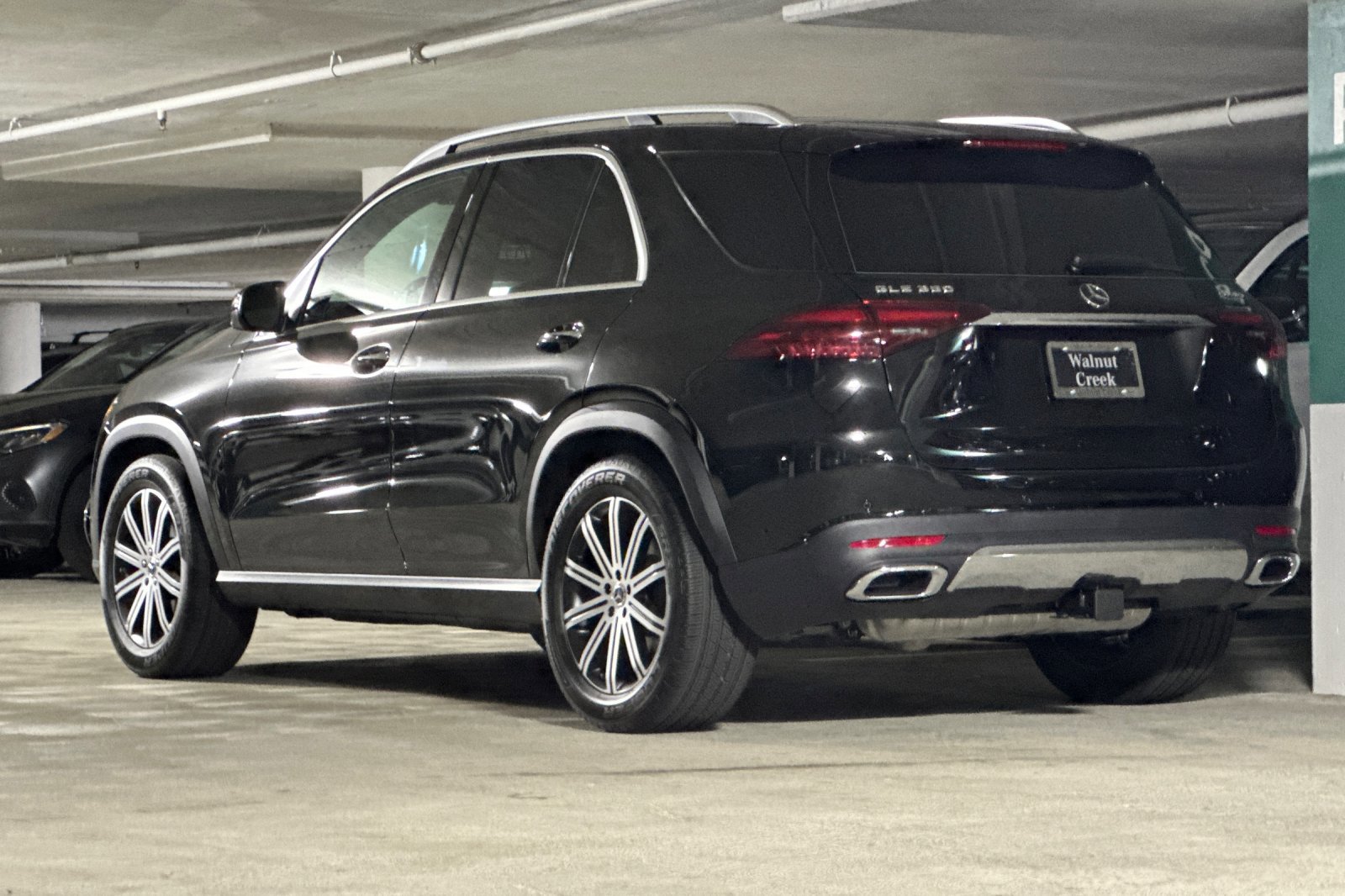 2026 Mercedes Benz GLE 350 4MATIC photo 3