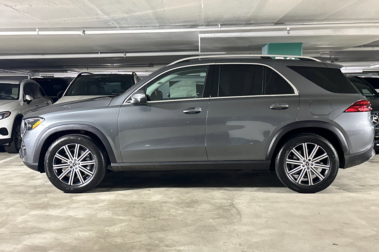 2026 Mercedes Benz GLE 450e 4MATIC photo 2