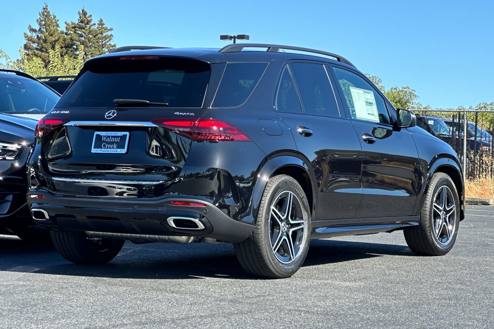 2026 Mercedes Benz GLE 450 4MATIC photo 2