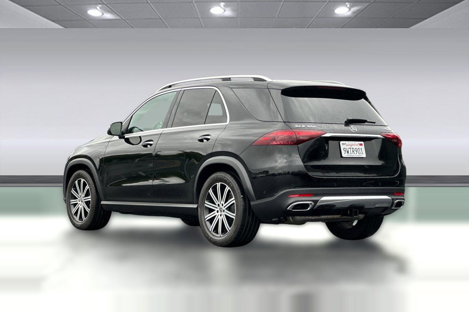 2026 Mercedes-Benz GLE 350 4MATIC SUV photo 2