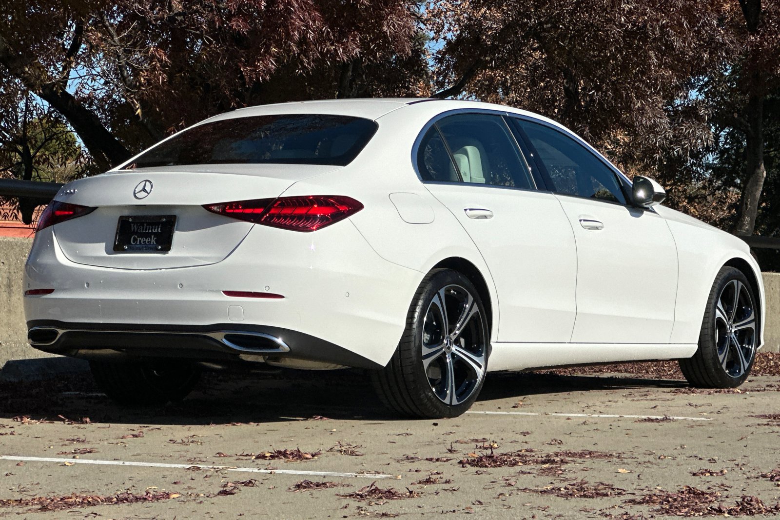 2025 Mercedes Benz C 300 photo 4