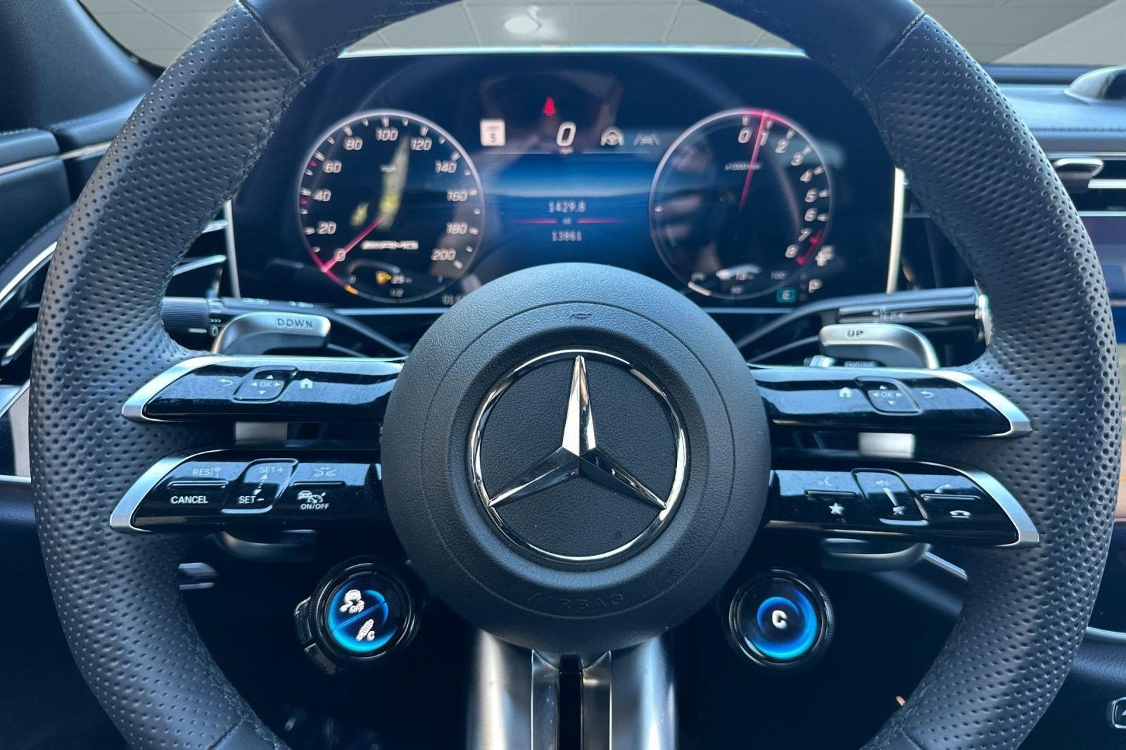 2025 Mercedes-Benz E-Class AMG E53 - Photo 18