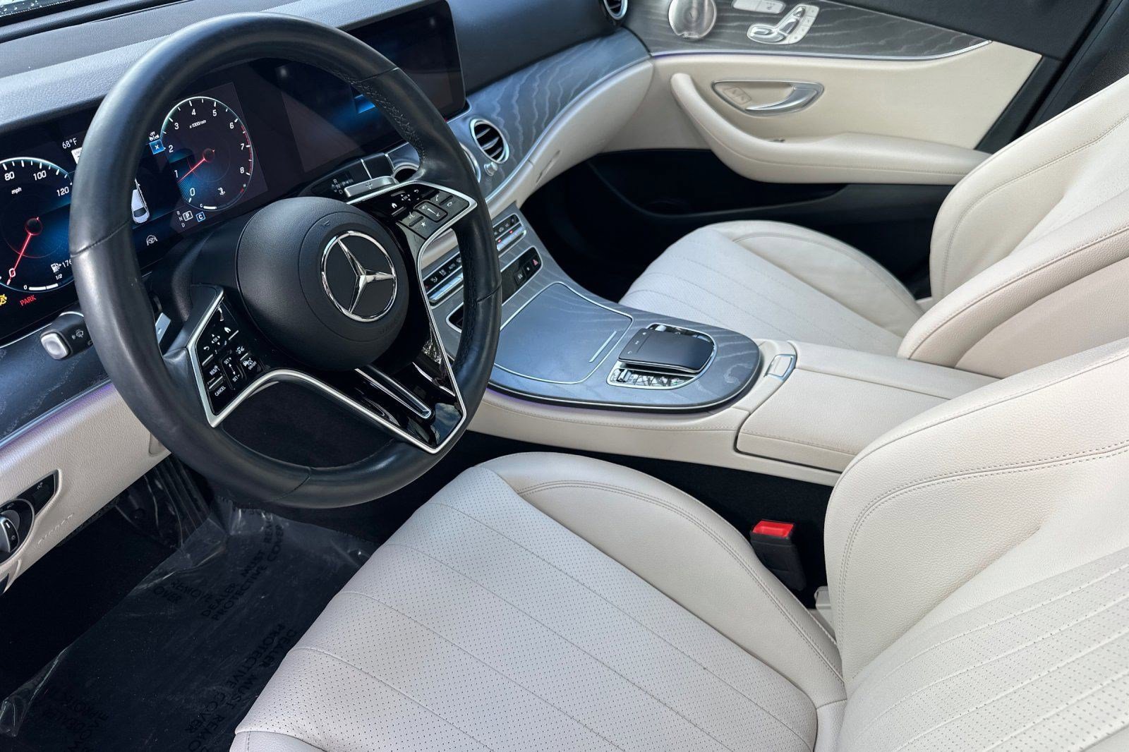 2022 Mercedes Benz E 350 Sedan photo 4