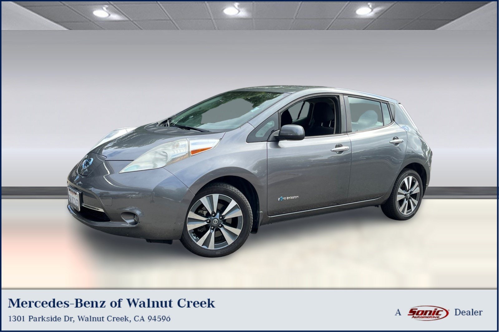 Leaf SV Hatchback Hatchback