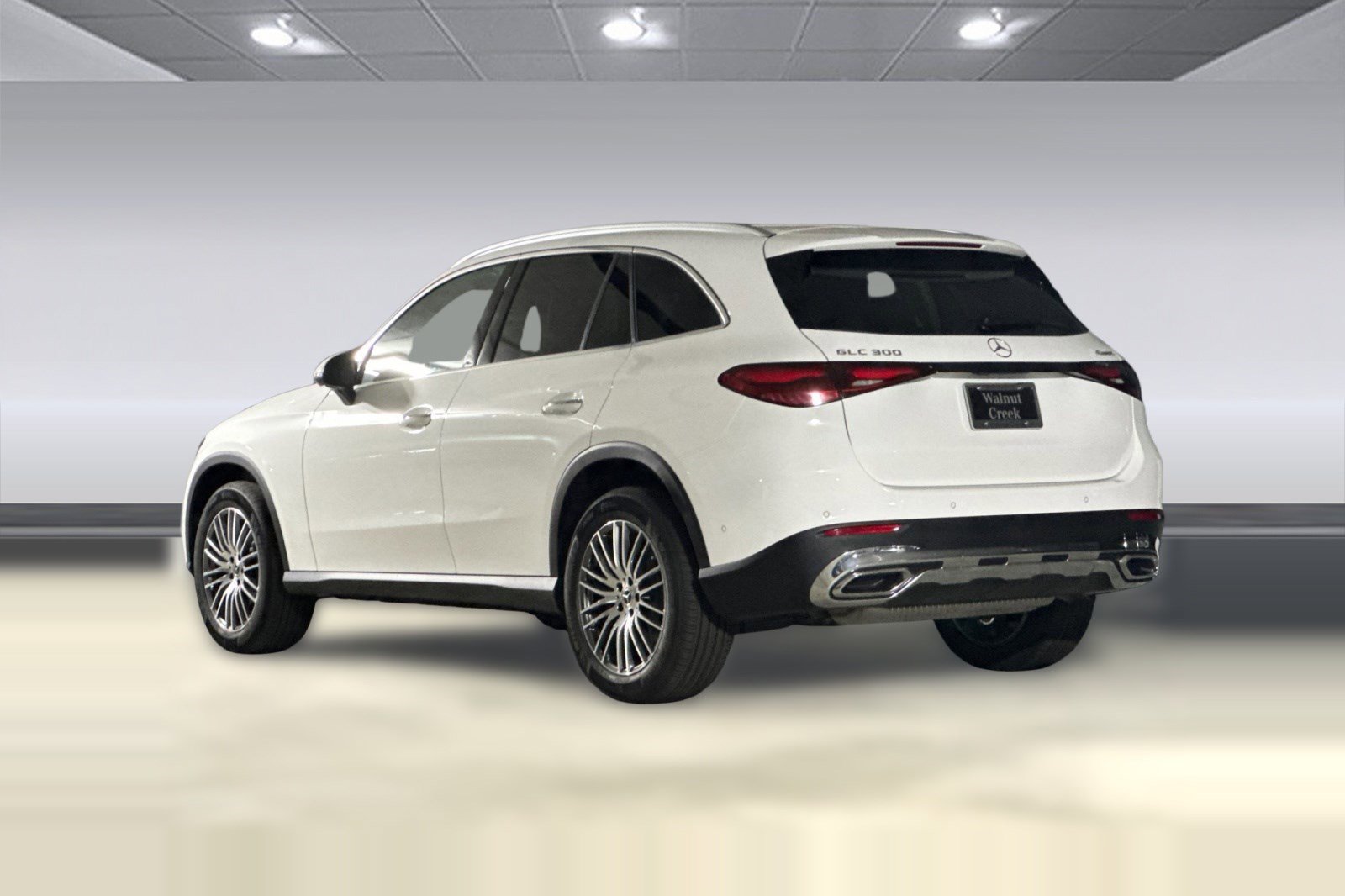 2026 Mercedes-Benz GLC 300 4MATIC SUV photo 2