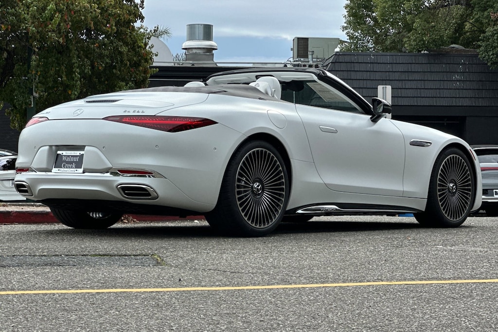 New 2026 Mercedes-Benz Maybach SL 680 Monogram Series 4MATIC Convertible