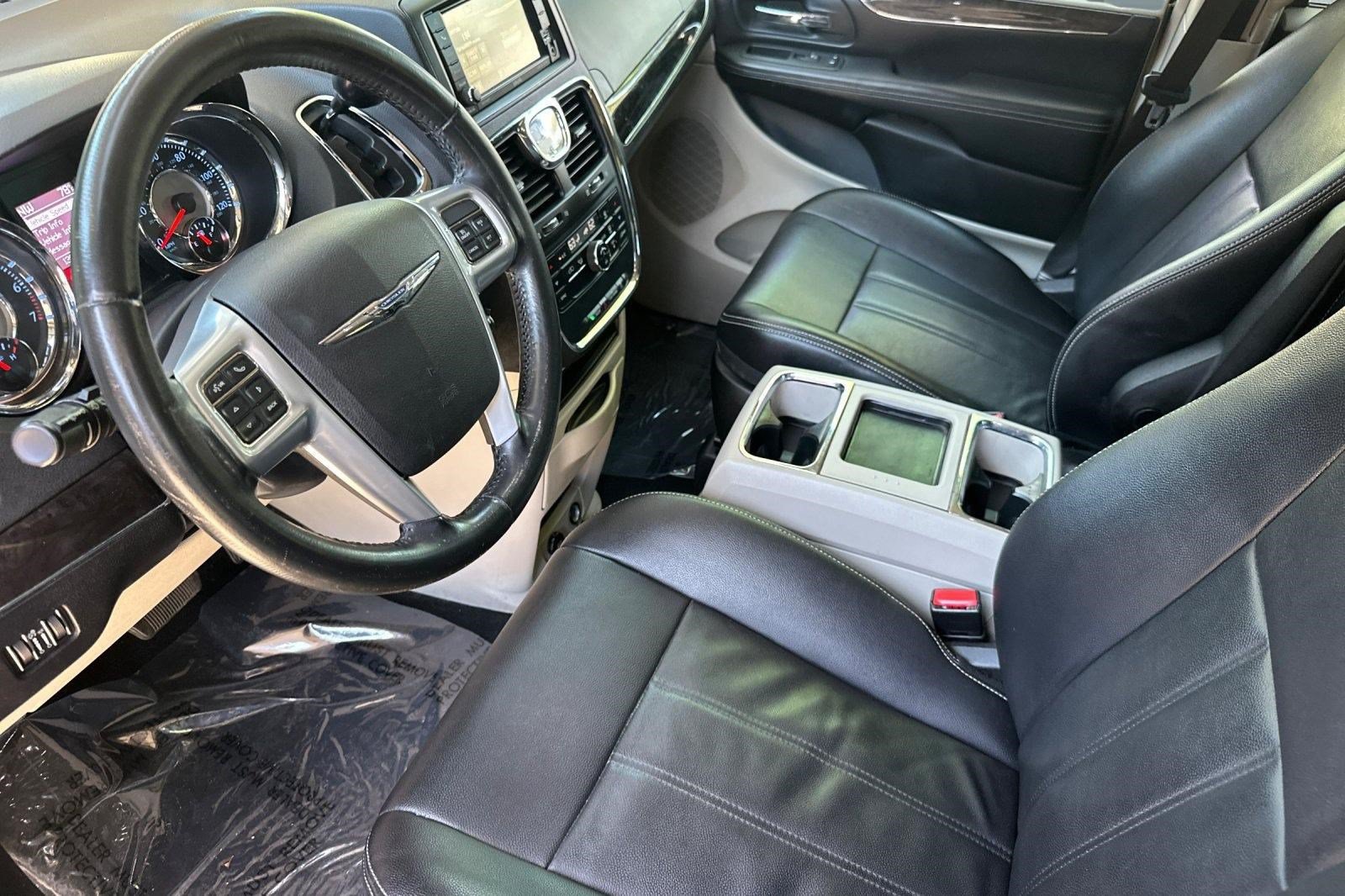 Town & Country 4dr Wgn Touring Van