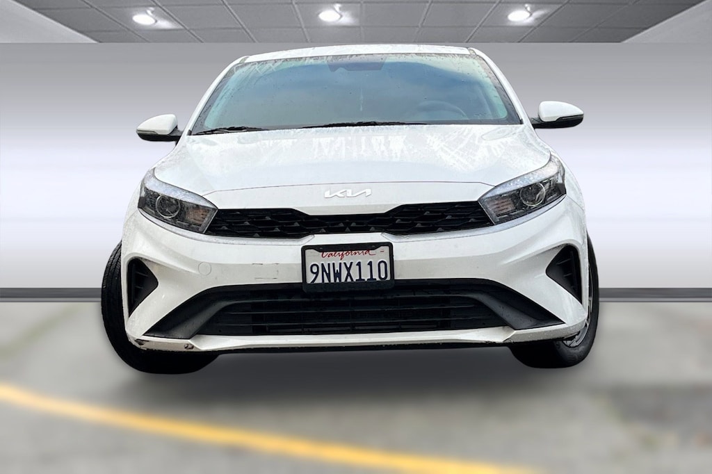 Used 2024 Kia Forte LXS IVT Sedan