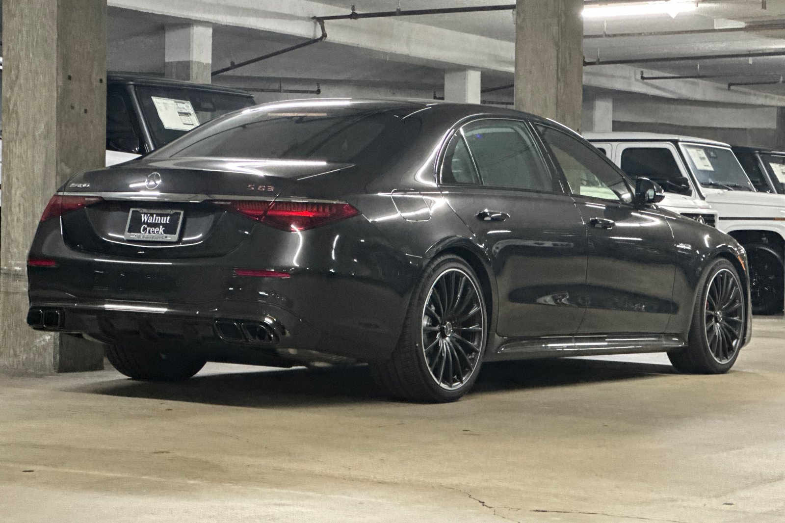 2025 Mercedes Benz S AMG 63 photo 3