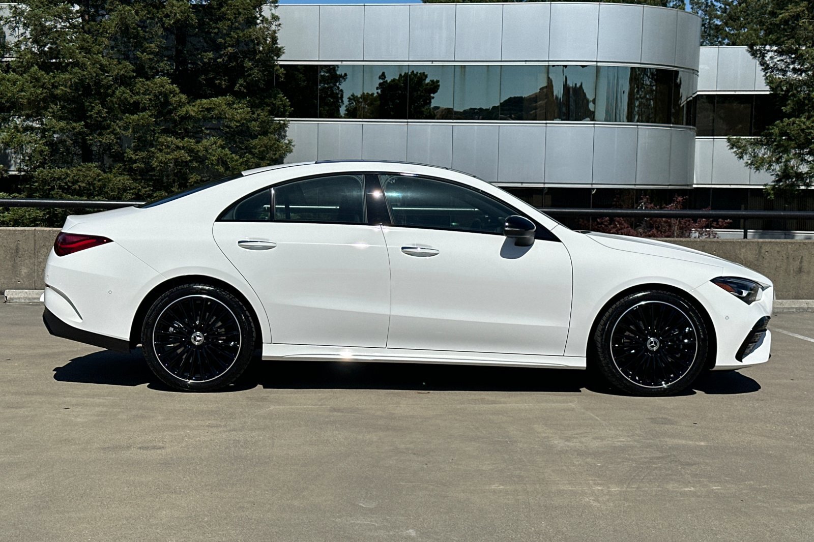 2025 Mercedes Benz CLA 250 photo 2