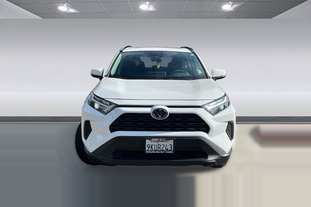 Used 2024 Toyota RAV4 XLE FWD SUV