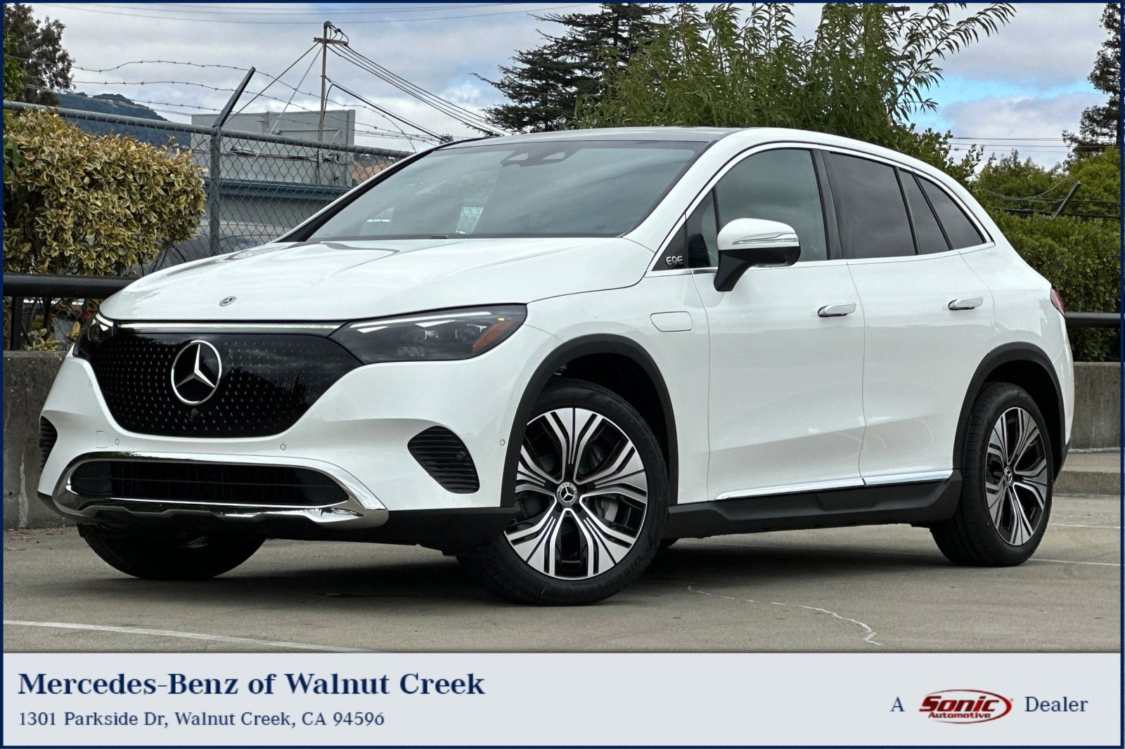 2025 Mercedes-Benz EQE SUV Base's photo