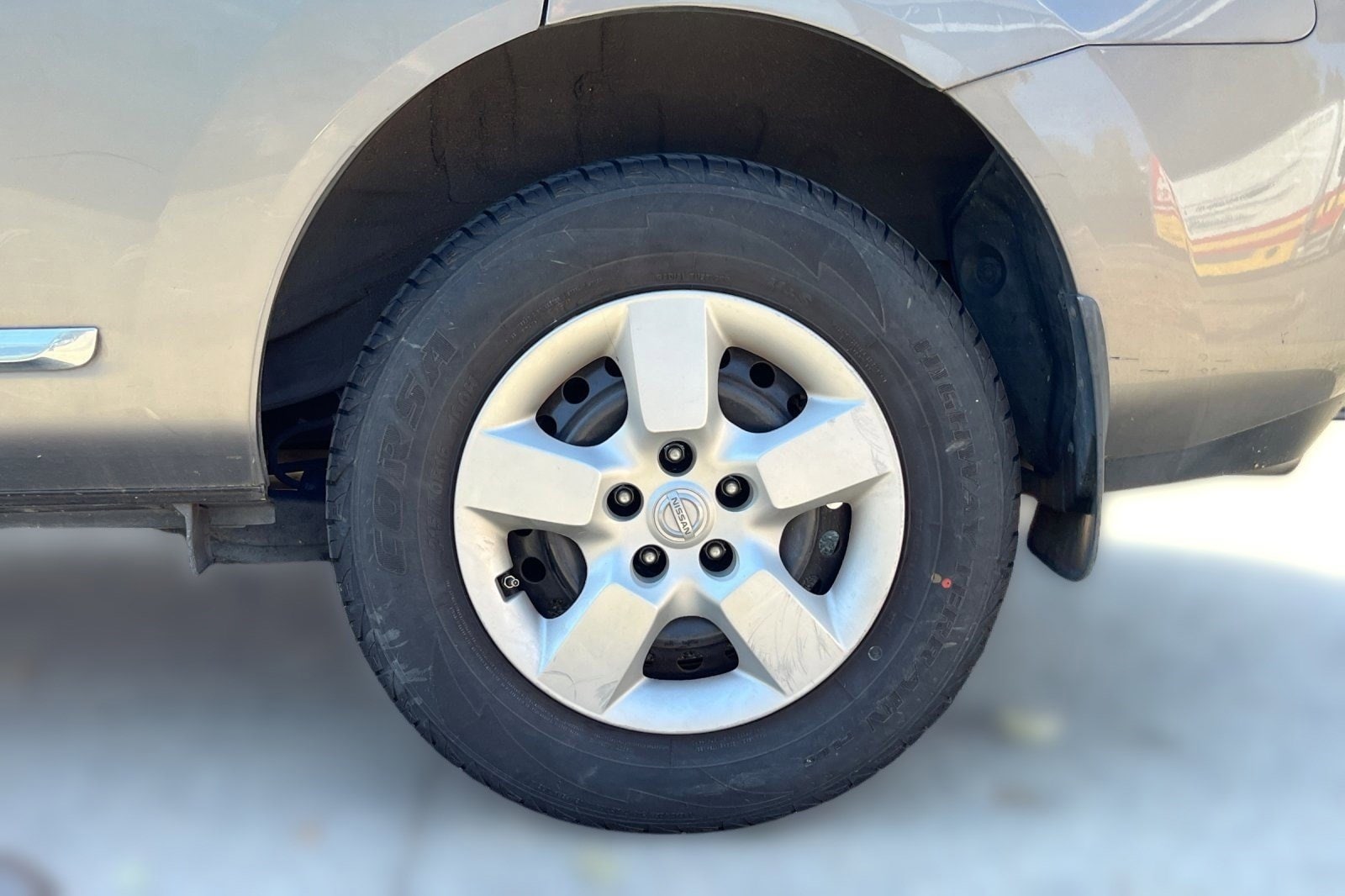 2013 Nissan Rogue FWD 4dr S photo 6