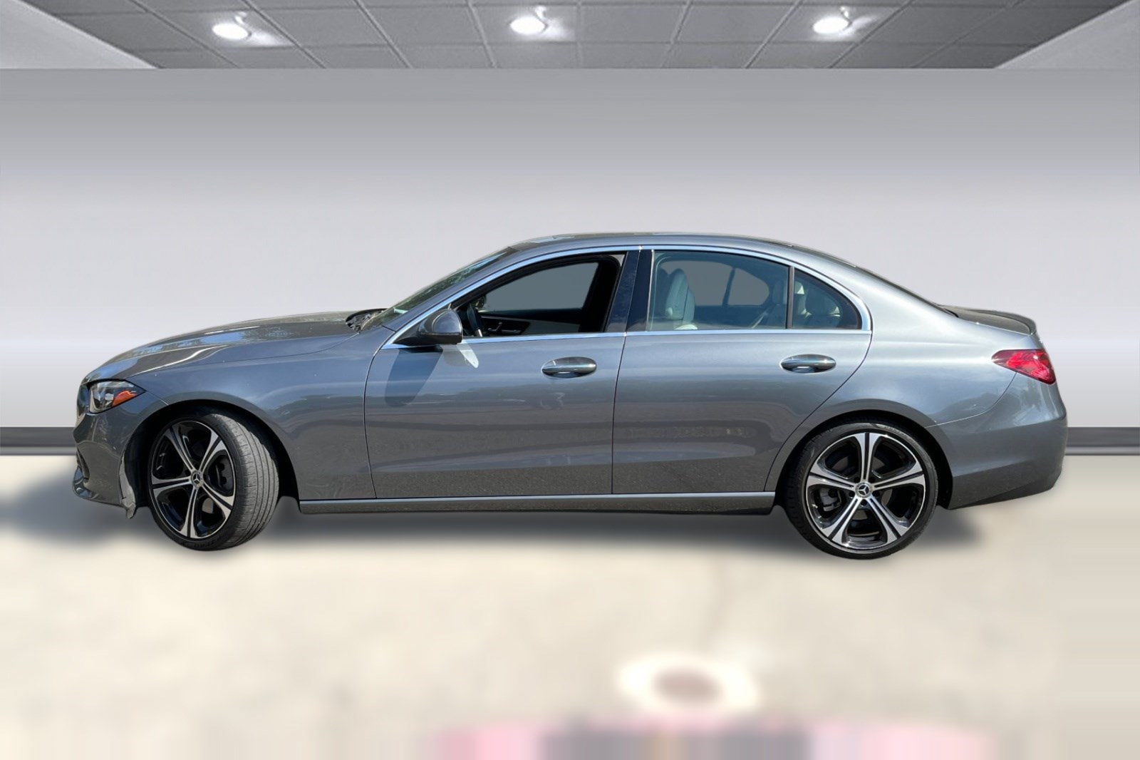 W1KAF4GB7NR048380