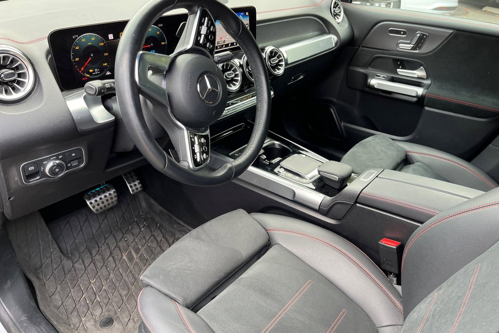 2023 Mercedes Benz EQB 300 4MATIC photo 3