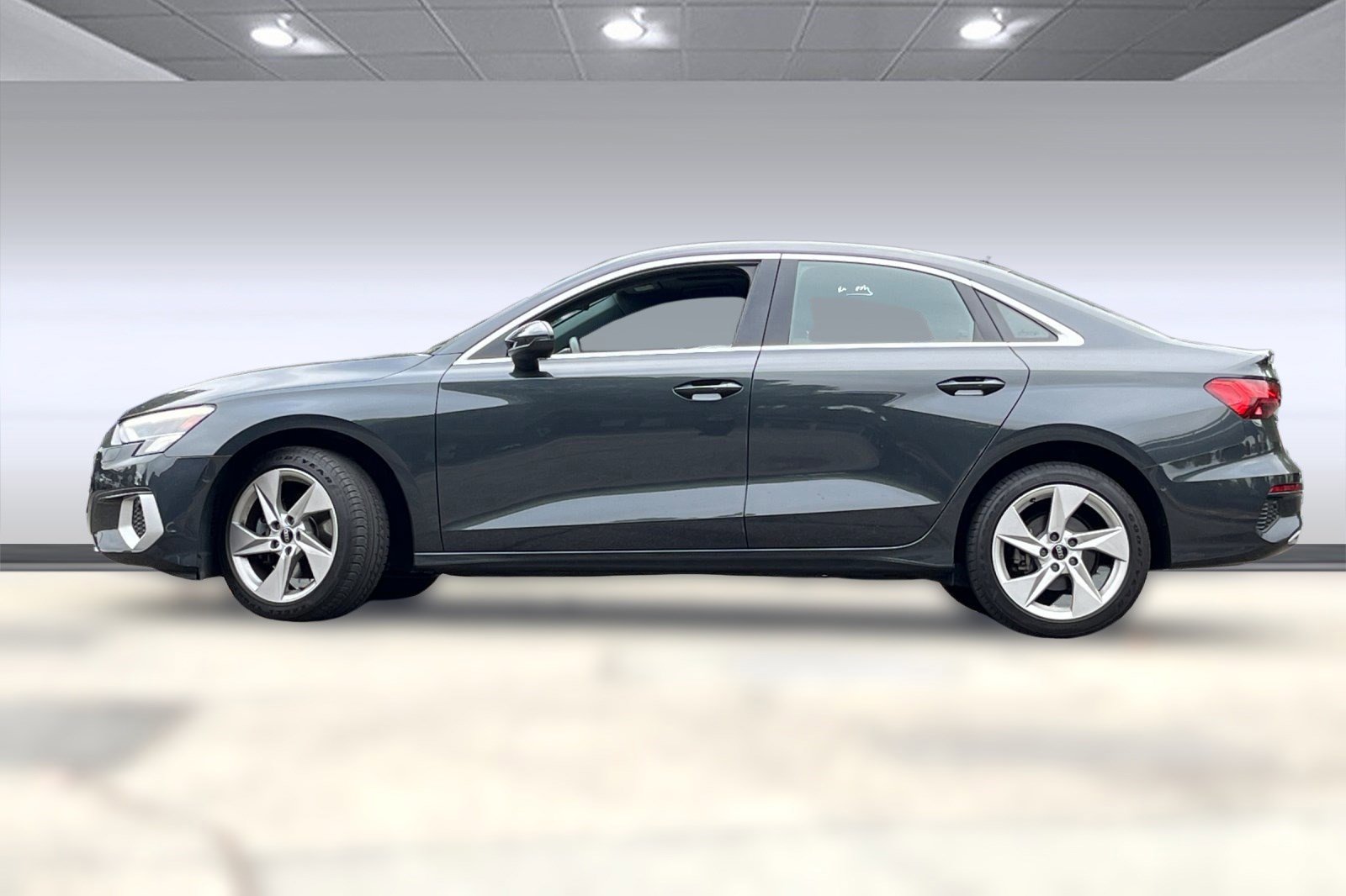 2023 Audi A3 Premium Plus 40 TFSI Quattro photo 2
