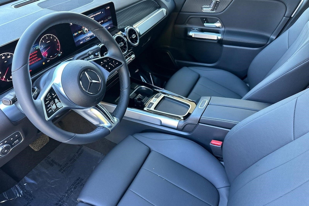 New 2026 Mercedes-Benz GLB 250 SUV