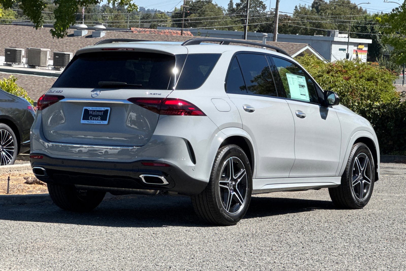 2026 Mercedes Benz GLE 450 4MATIC photo 3
