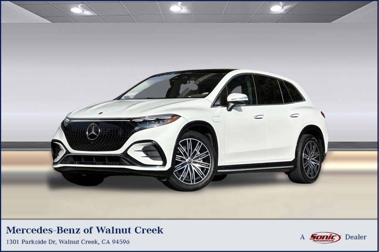 2023 Mercedes-Benz EQS SUV Base's photo