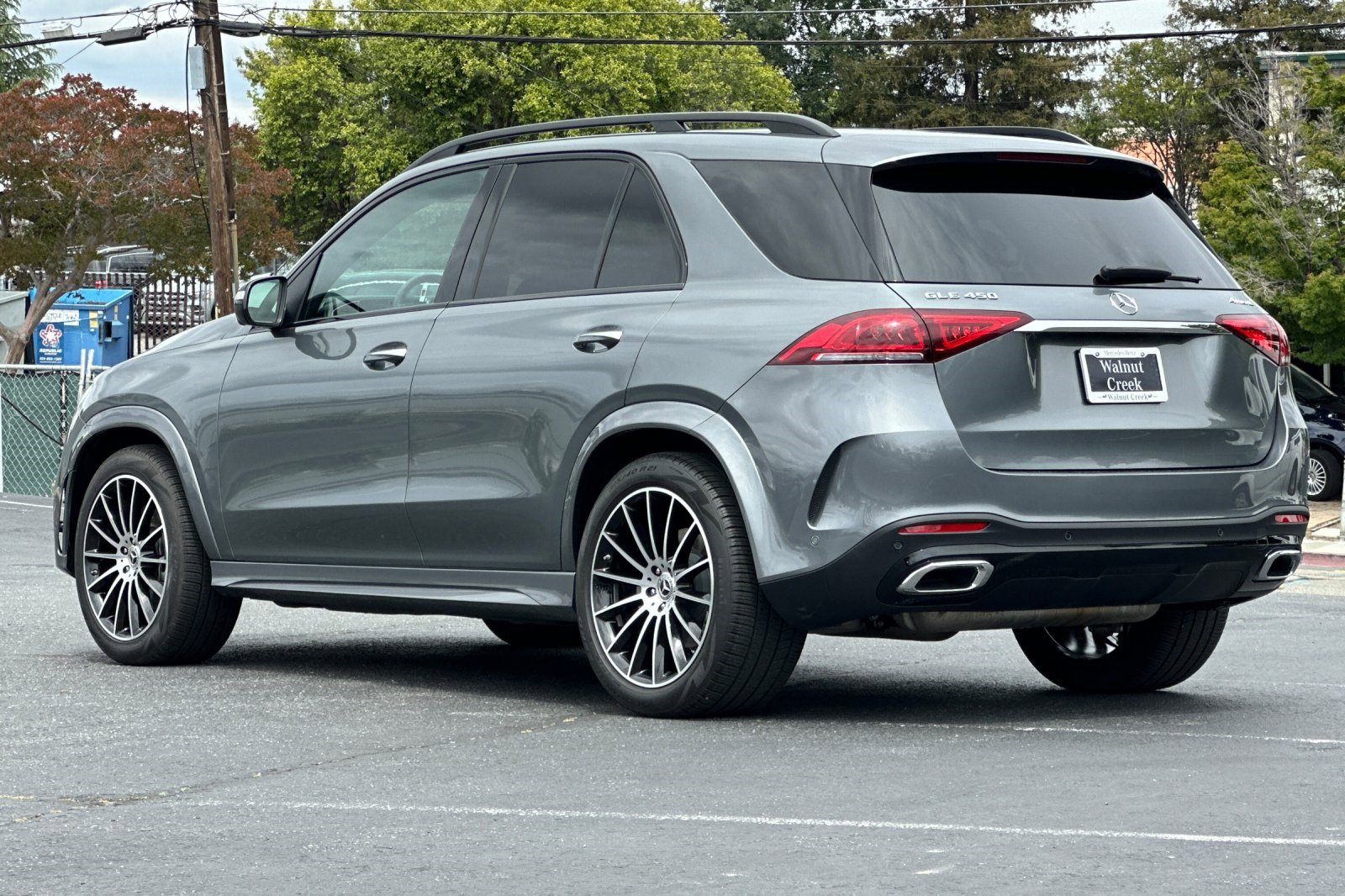 2023 Mercedes-Benz GLE 450 4MATIC SUV photo 2