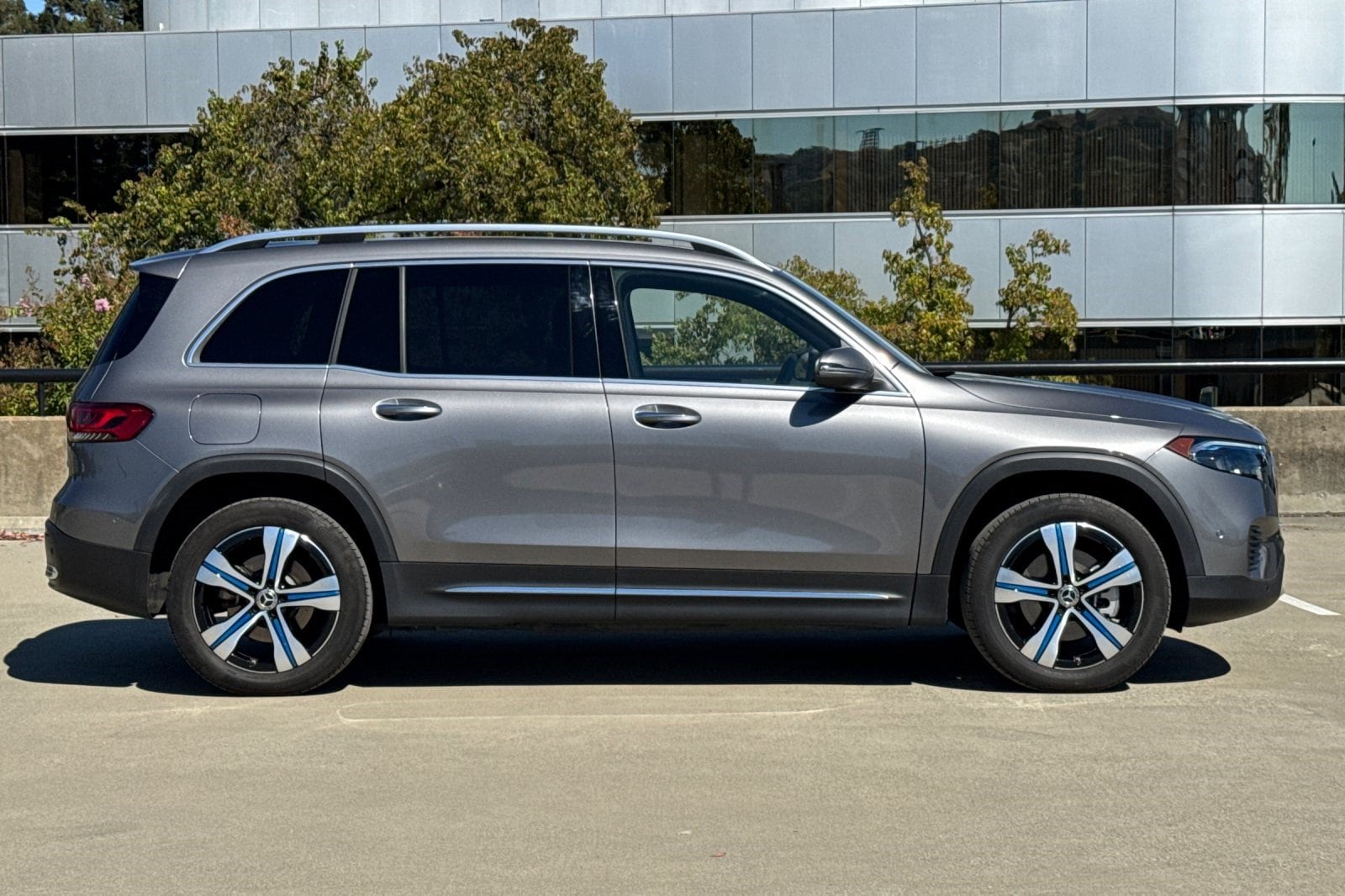 2023 Mercedes-Benz EQB 300 4MATIC SUV SUV