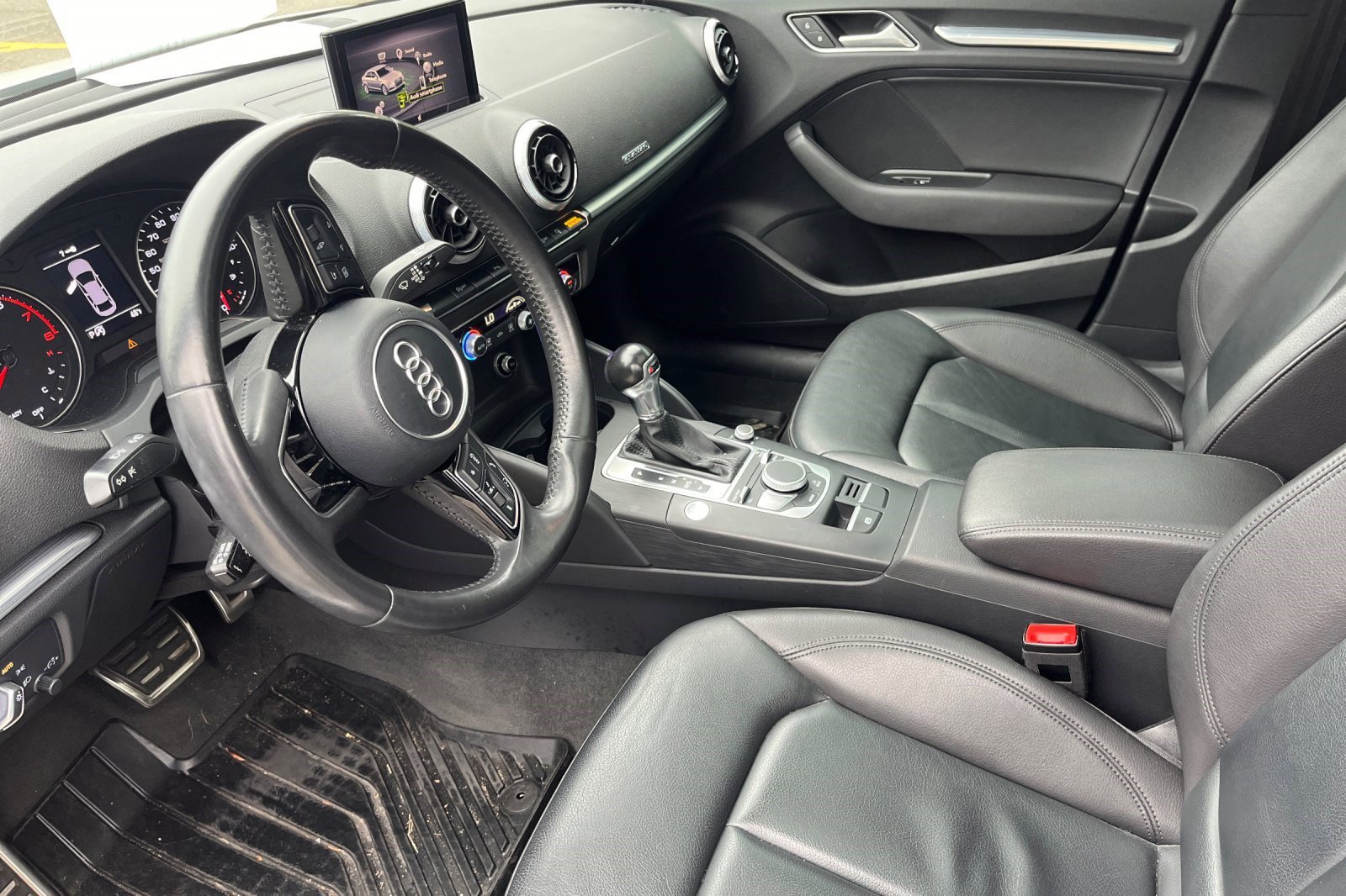 2017 Audi A3 2.0 TFSI Premium Plus Quattro photo 3