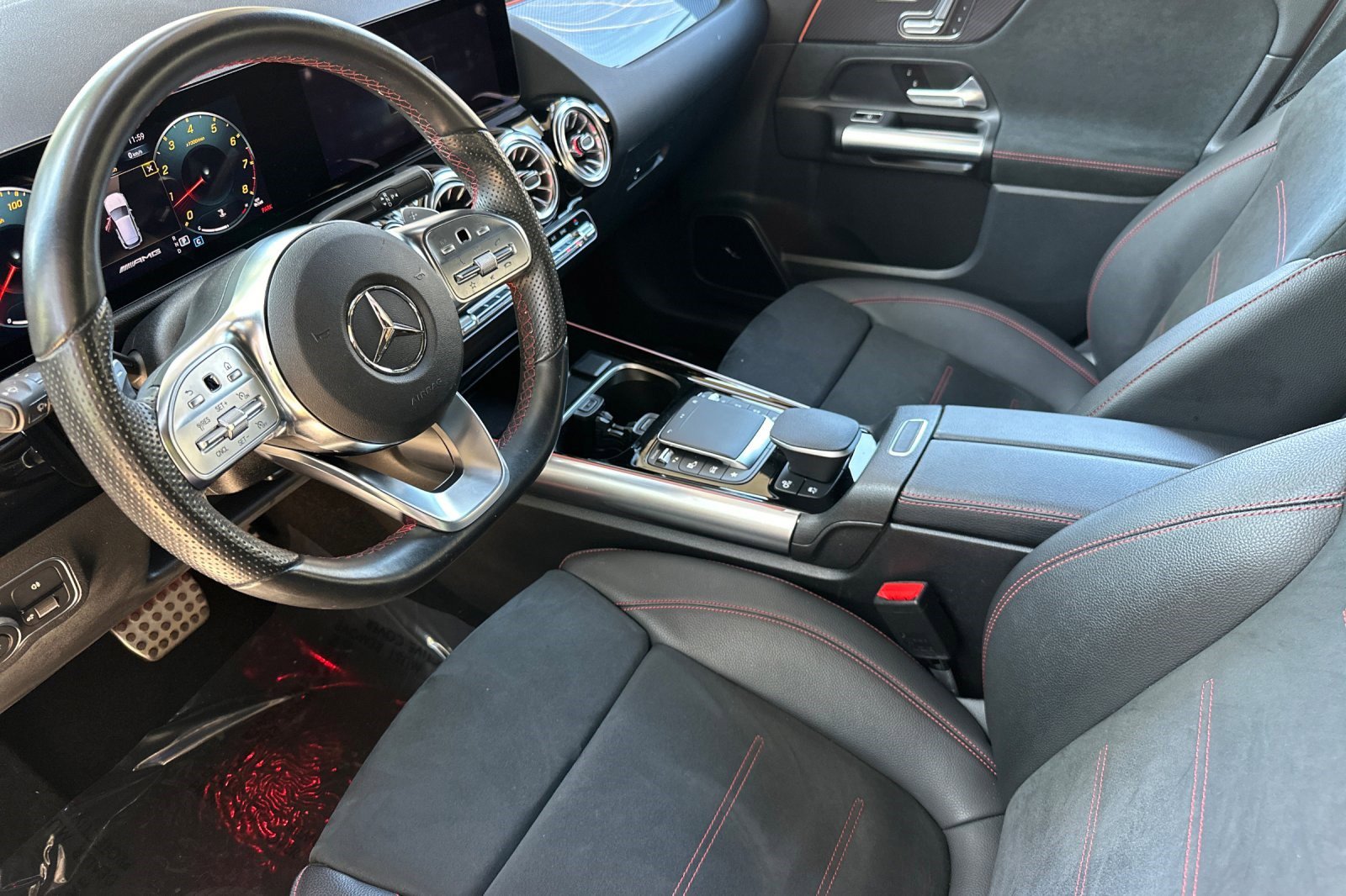 2023 Mercedes Benz GLA AMG 35 4MATIC photo 4