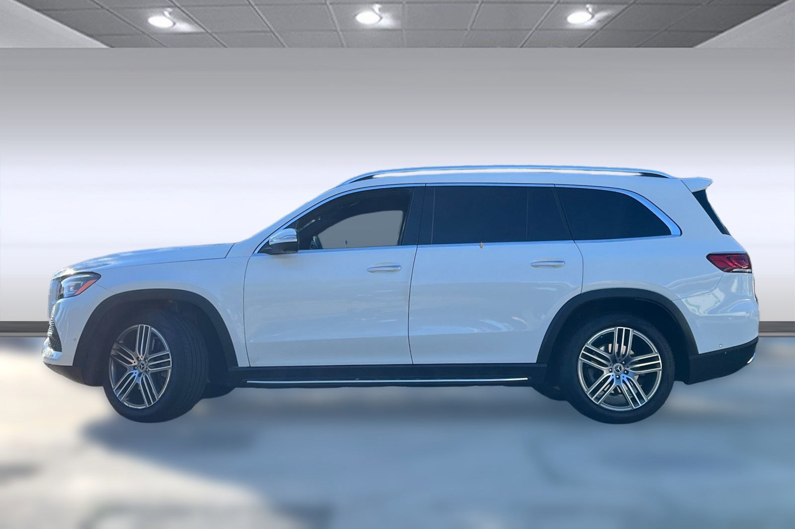 2021 Mercedes Benz GLS 450 4MATIC photo 2