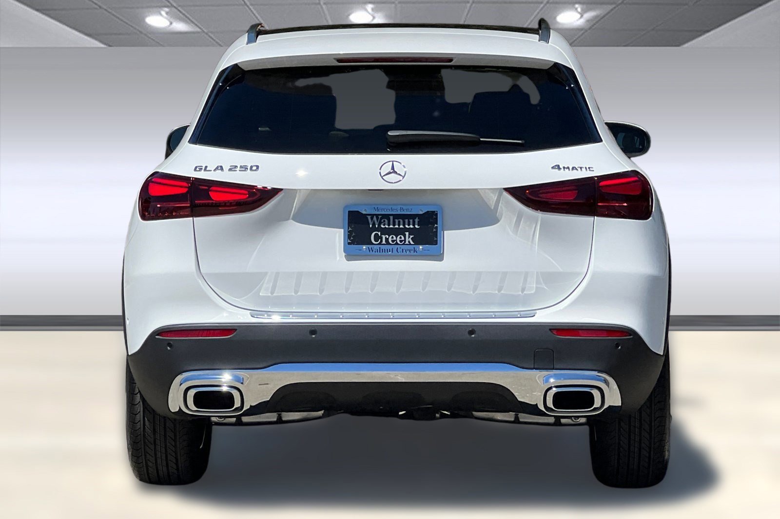 2025 Mercedes Benz GLA 250 4MATIC photo 2
