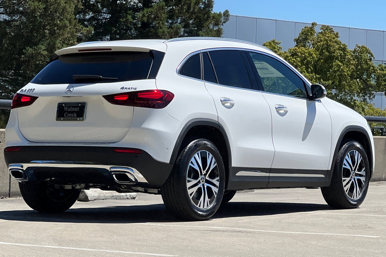 2025 Mercedes Benz GLA 250 4MATIC photo 3
