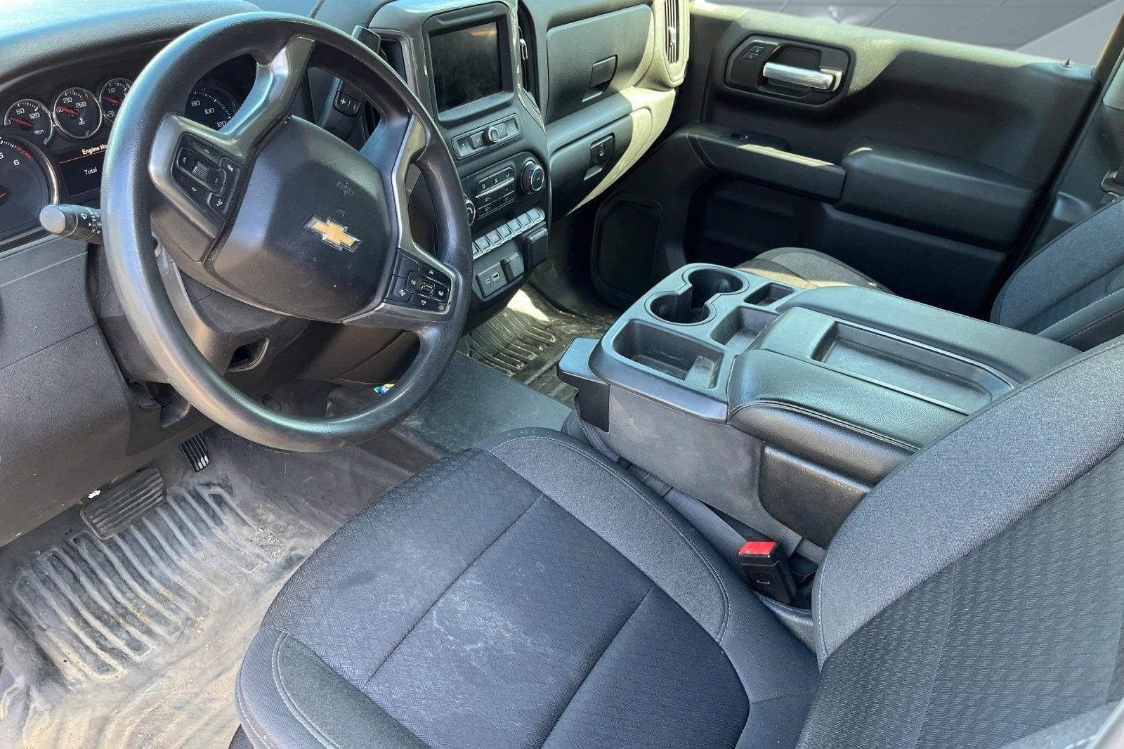 2021 Chevrolet Silverado 1500 2WD Double Cab 147" Work Truck photo 3