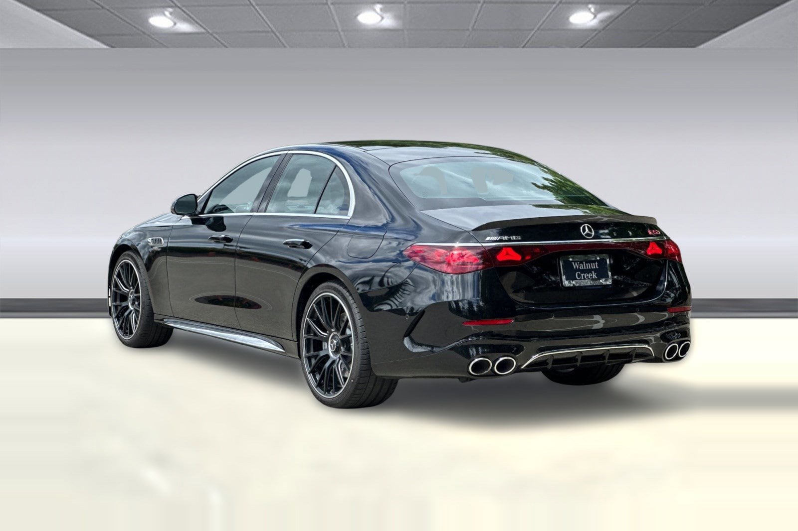 2025 Mercedes-Benz E-Class Coupe photo 2