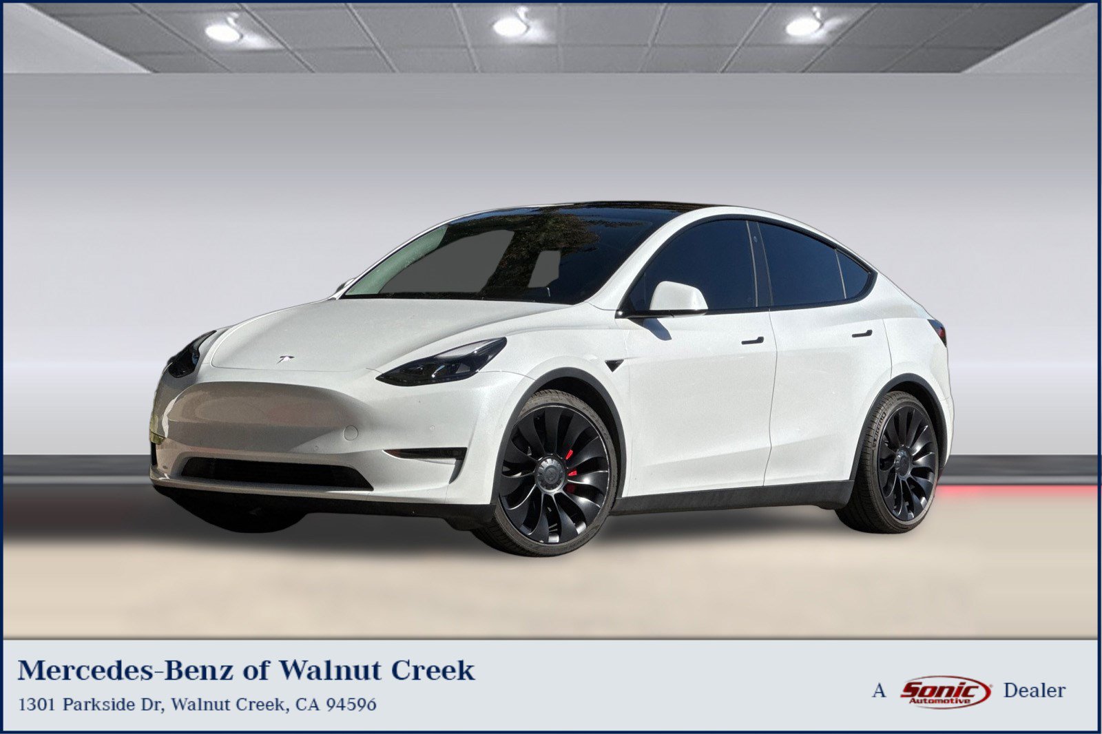  Tesla Model Y