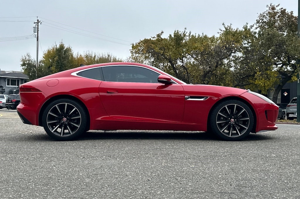 Used 2015 Jaguar F-TYPE 2dr Cpe V6 Coupe