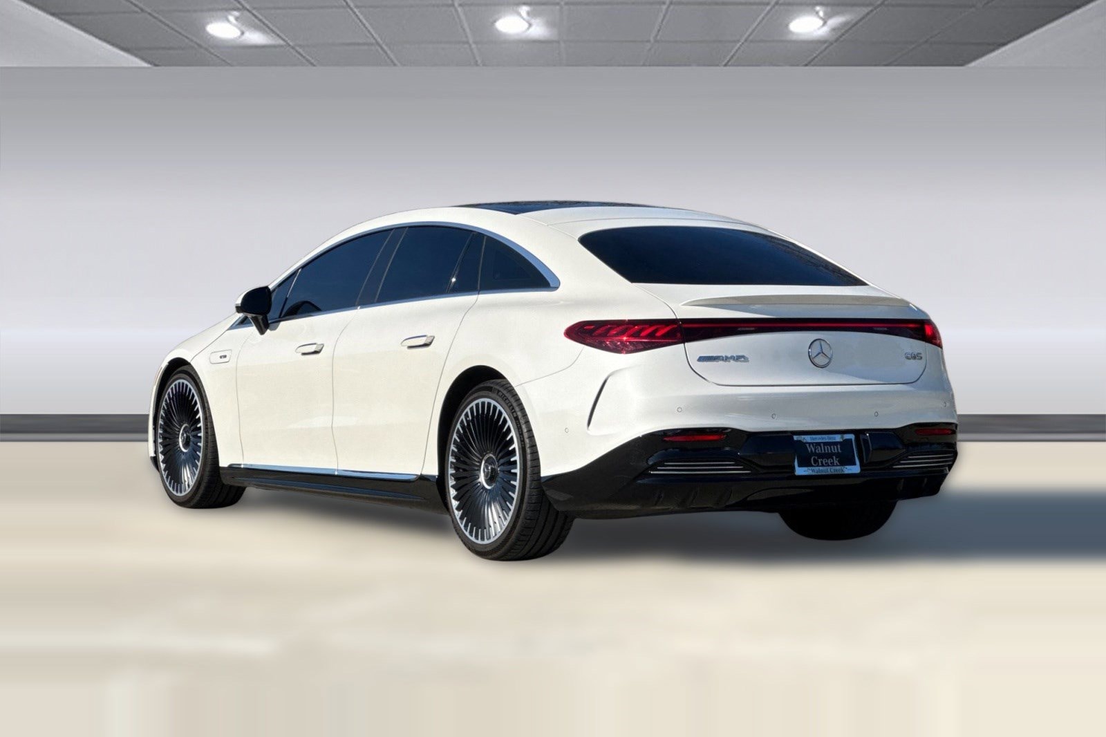 2023 Mercedes-Benz EQS AMG  4MATIC+ Sedan photo 2