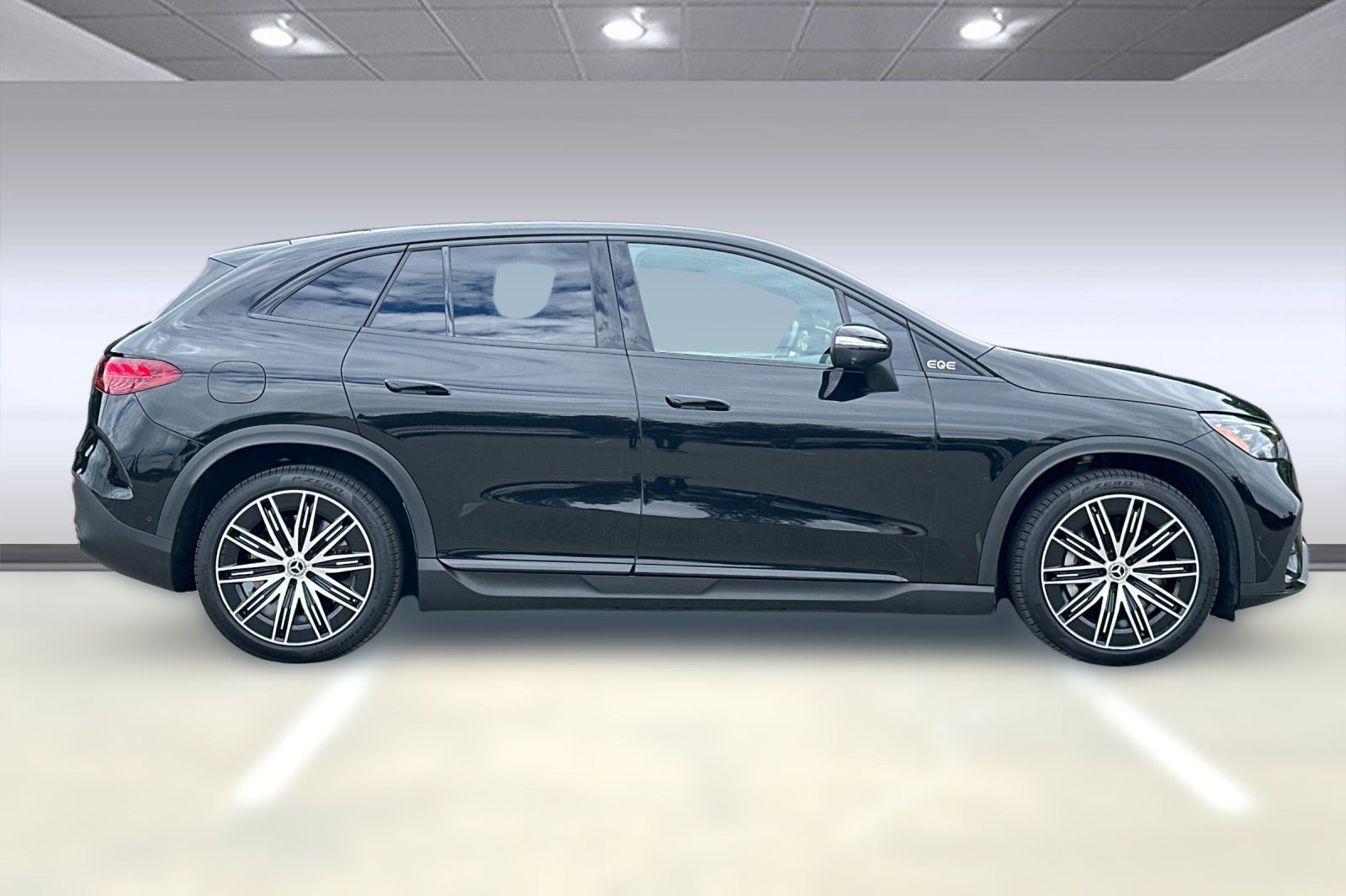 2023 Mercedes Benz EQE SUV 350 4MATIC photo 2