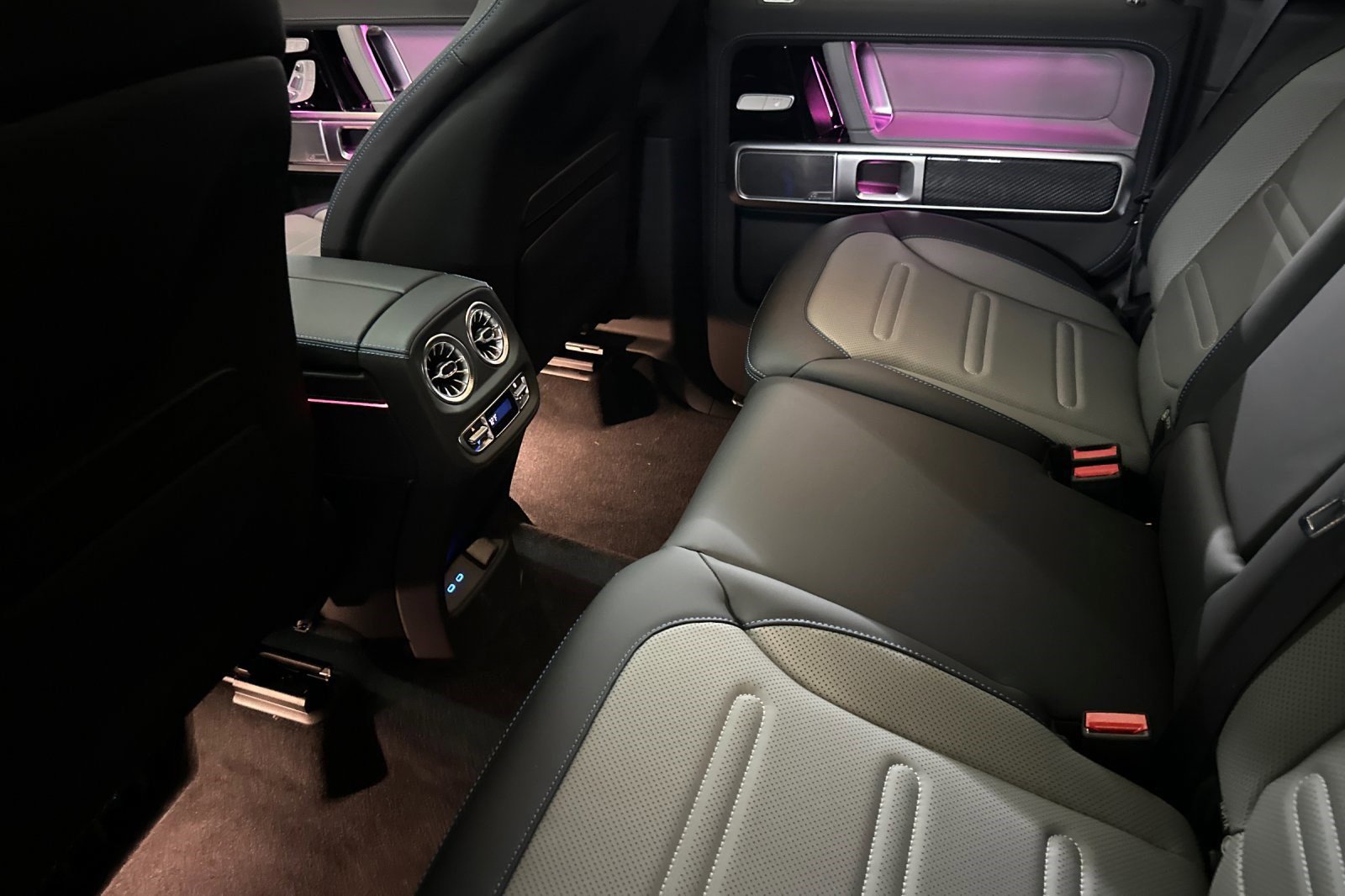 2025 Mercedes-Benz G-Class G580 - Photo 20