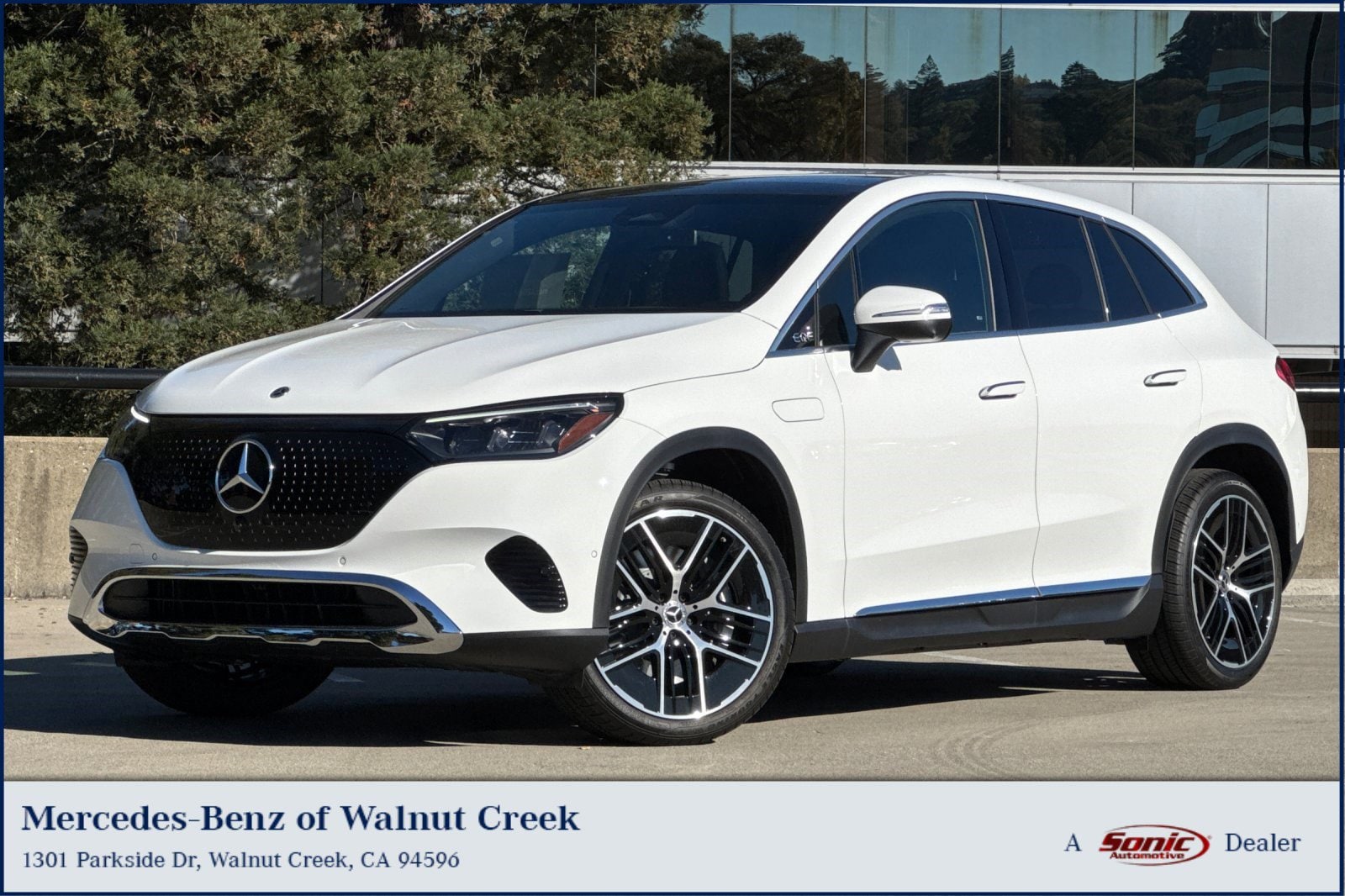 2026 Mercedes-Benz EQE SUV Base's photo